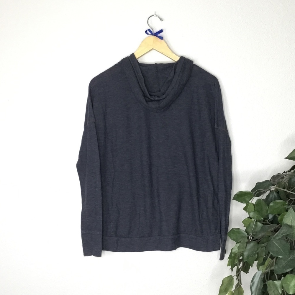 American Eagle Blue Thin Pullover Sweatshirt - Picture 4 of 5